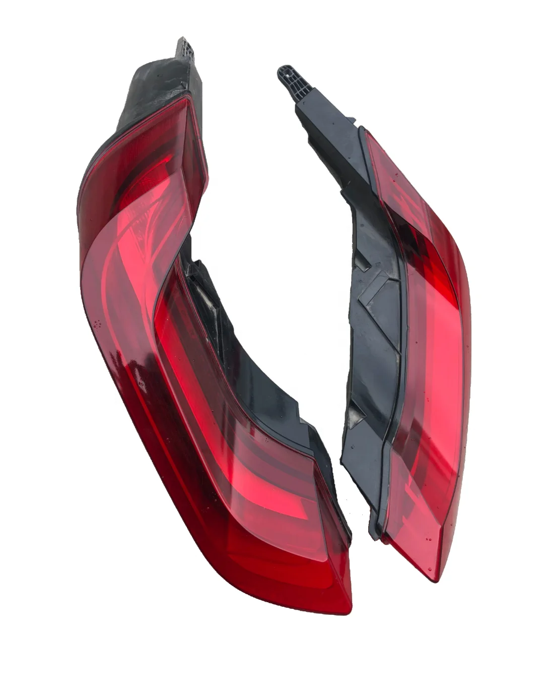 New Best-selling I8 Series L12L15LCI LED Rear Taillight Brake Brake Display Steering Tip Red Light Smoky Style