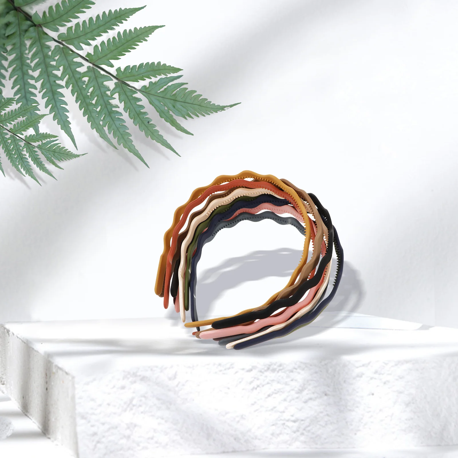 

12Pcs Wavy Headdress with Teeth Plastic Headband for Women Girls Secure Fit No Slipping Ideal for Sports Travel Daily Use