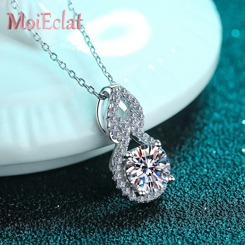 

Dazzling 1ct Moissanite Necklaces Gourd Shaped Pendant for Women, Luxury Gift Platinum PT950 Clavicle Chain Jewelry Gifts
