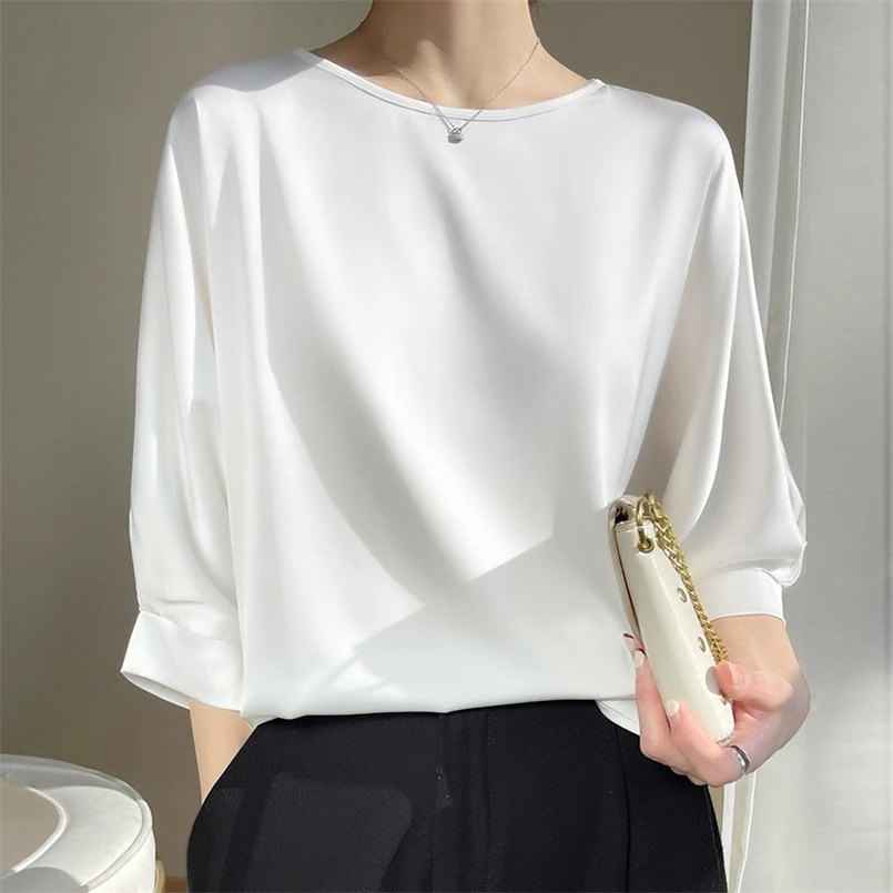 Summer O-neck Three Quarter Sleeve T-Shirt Solid Satin Tops Women Loose Shirt Casual Blouse Plus Size camisas de mujer elegantes