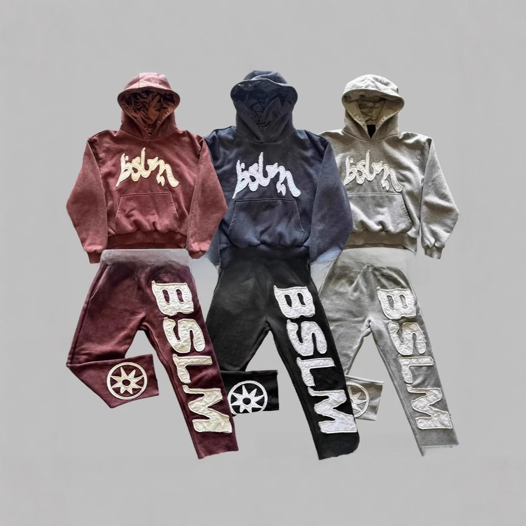 

Спортивные брюки больших размеров, модные, с нашивками и надписями, свободного кроя, длинные, для женщин, весенняя коллекция, стильные.