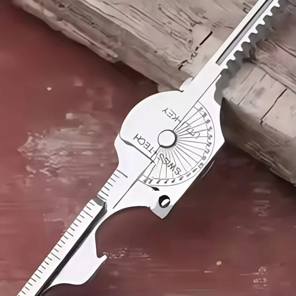 Outdoor Multifunktionswerkzeug Combo Set Selbstverteidigung Tragbares Mini-Messer Flaschenöffner 8-in-1 Schlüsselanhänger Edc