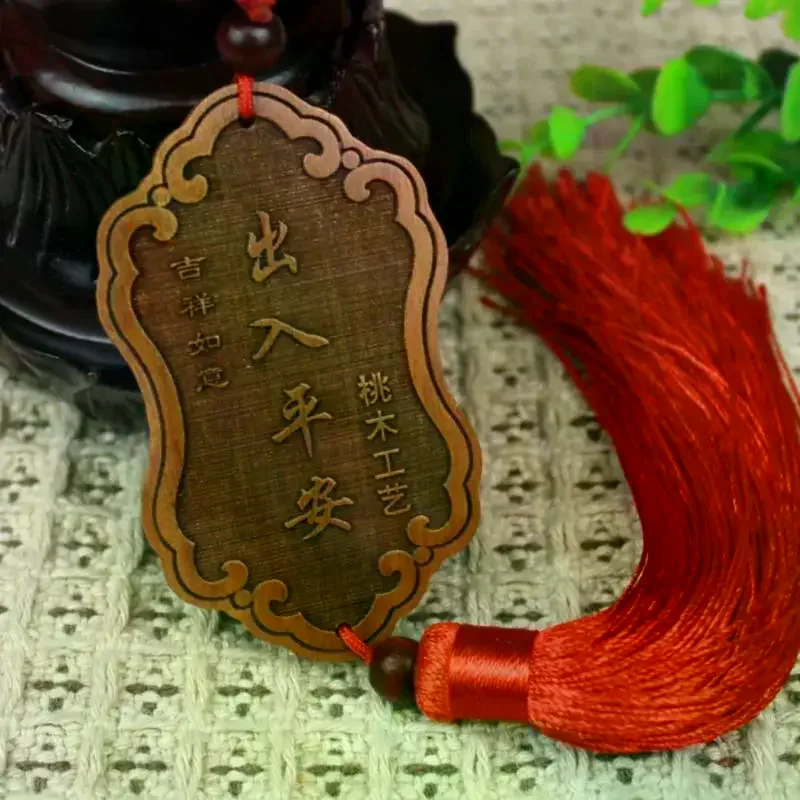 Wooden Carved Guanyin Ornament - Art Craft Mirror 评论和价格