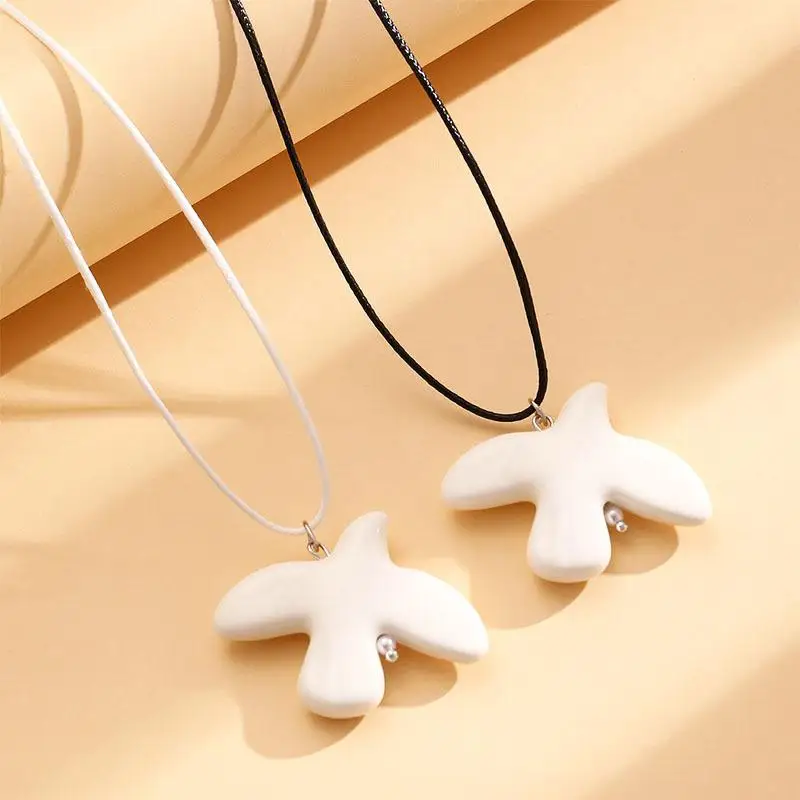 رائعة الأبيض السيراميك حمامة السلام قلادة للنساء خمر حمامة قلادة سترة سلسلة موضة مجوهرات اكسسوارات الحفلات هدية