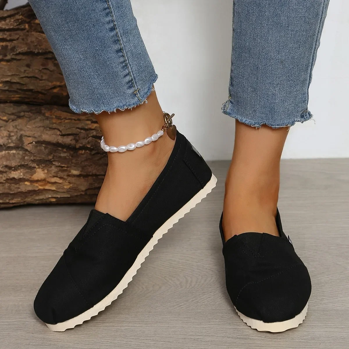 

2024 Women's Autumn New Fashion Round Head Solid Color Women's Flat Shoes Casual Shallow Mouth Slip-on Women's Single Shoes