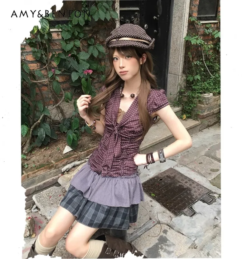 

American Retro Polka Dot Top V-neck Yabi Wears A Unique Design Sense and Beautiful Short-sleeved T-shirt For Women