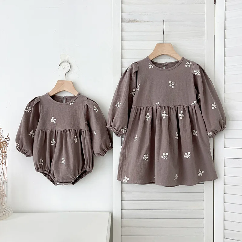 

‌2025 Autumn Korean Style Girls Matching Sister Dresses Embroidered Romper Bodysuit Floral Print Long Sleeve Outfit for Toddler