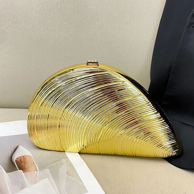 Fashion, personality, creativity, heavy industry, gold shell, acrylic bag, niche design, high-end feel, hand-held dinner bag