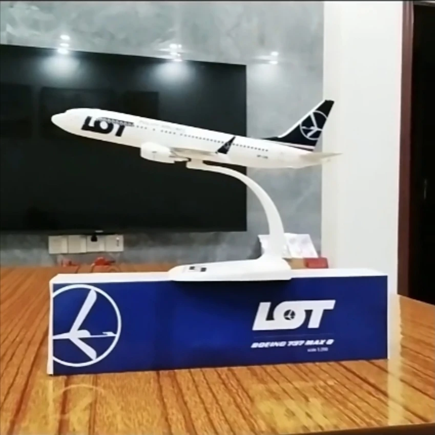 1 200 Scale Lot Polish Airlines B737 Max8 Aircraft Model Abs Plastic Assembly Collection Display For Adults Aviation Enthusiast