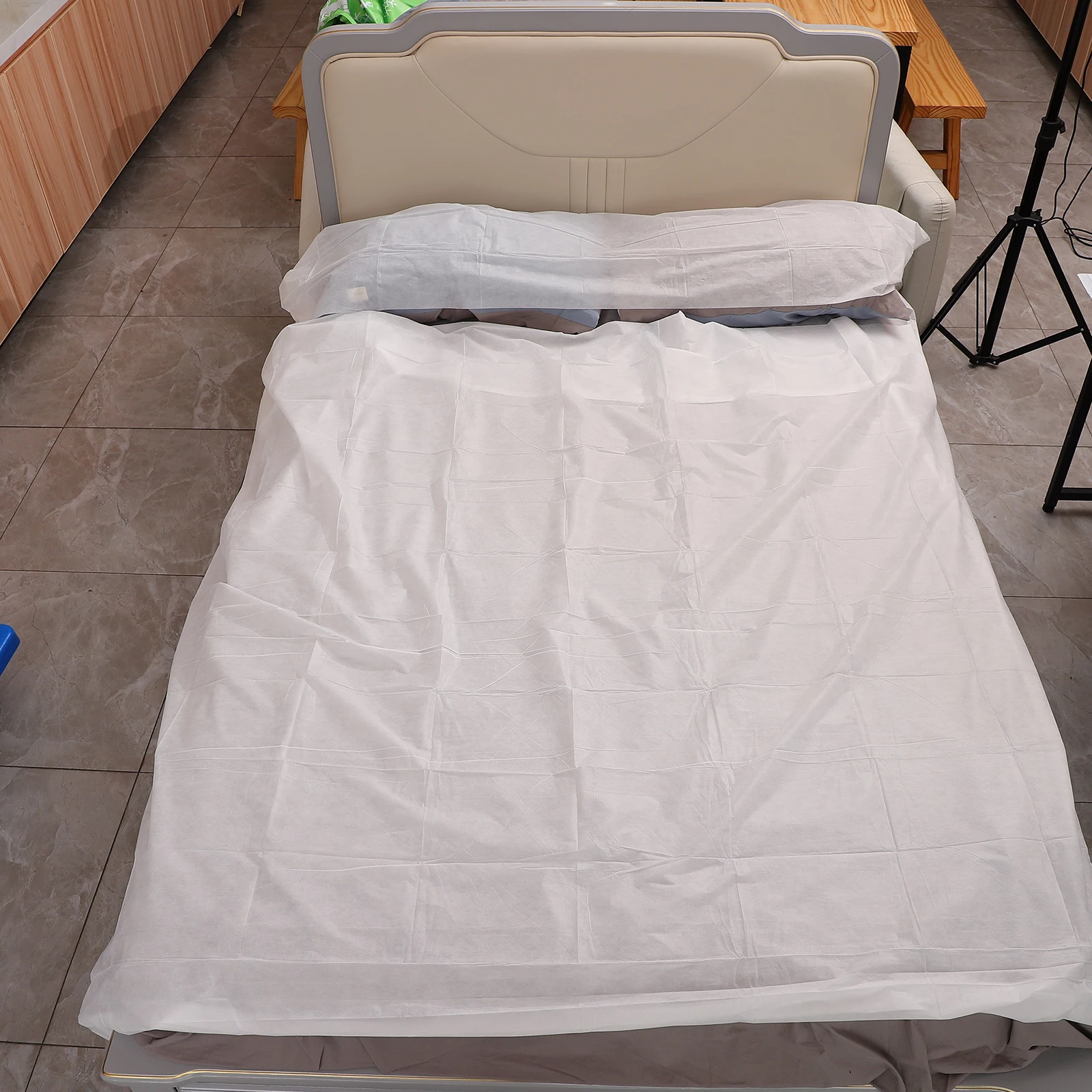 

1pc Disposable Sleeping Non-woven Travel Sheet Hotels Camping Disposable Sleeping Bag Portable One Time Use Bedding