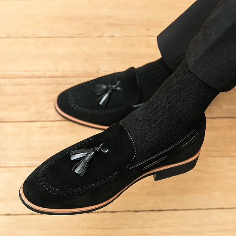 

Brand Men's Comfortable British Style Tassel Pointed Casual Loafers for Spring New Men's Breathable Frosted Leather Bean Shoes