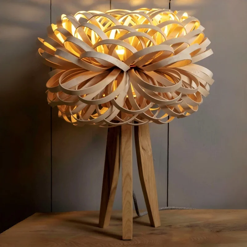 

！@Rustic Solid Wood Craft Lamp with Engraved Design Braided Wood Strip Shade Three-Legged Base H50cm Home Decor