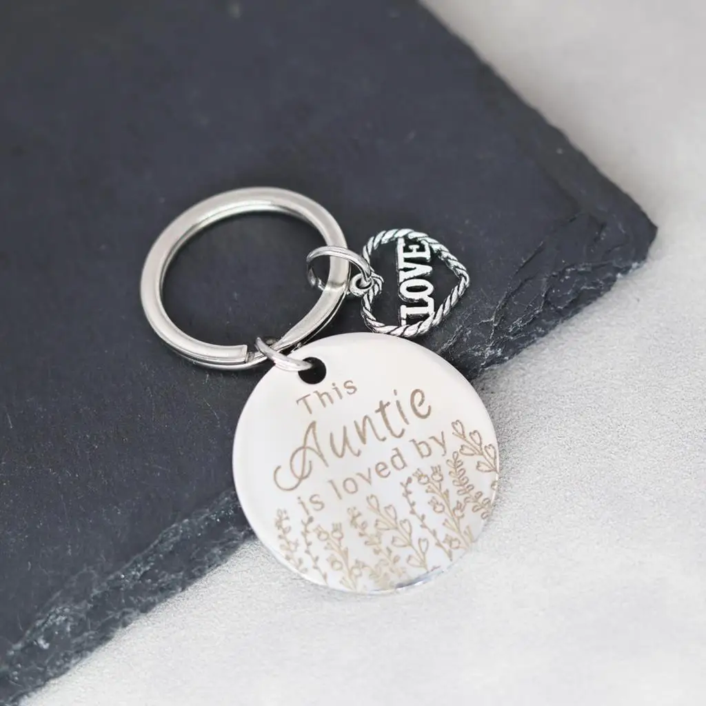 Nedar Vintage This Auntie is Loved By Keyring Stainless Steel Decorative Pendant Car Keychain Aunt Gift Love Heart Key Chain