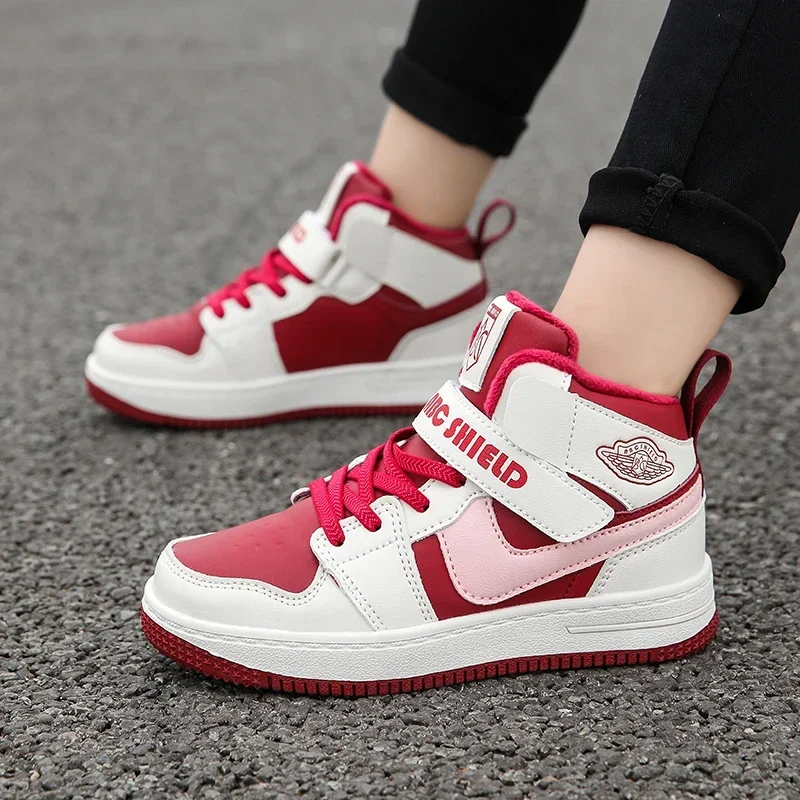 Autumn and Winter Girls Plush High Top Sneakers Versatile Sports and Leisure Shoes Parent-child Casual Sports Shoes Boy Trainers