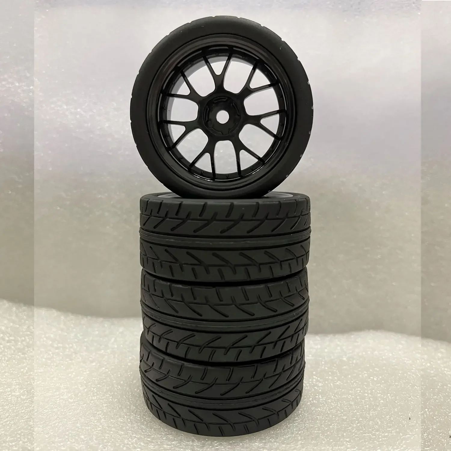 

4PCS AUSTAR 65mm RC On-road Rubber Tire 12mm Hex Wheel Rim Tyre Skidproof Wear-resistant for 1/10 RC Crawler Car Buggy Parts