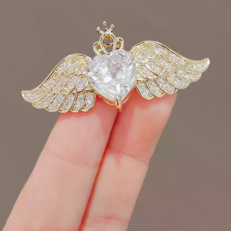 Fashion Rhinestone Bee Shaped Brooches For Women Clothing Coat Jewelry Accessories Gifts