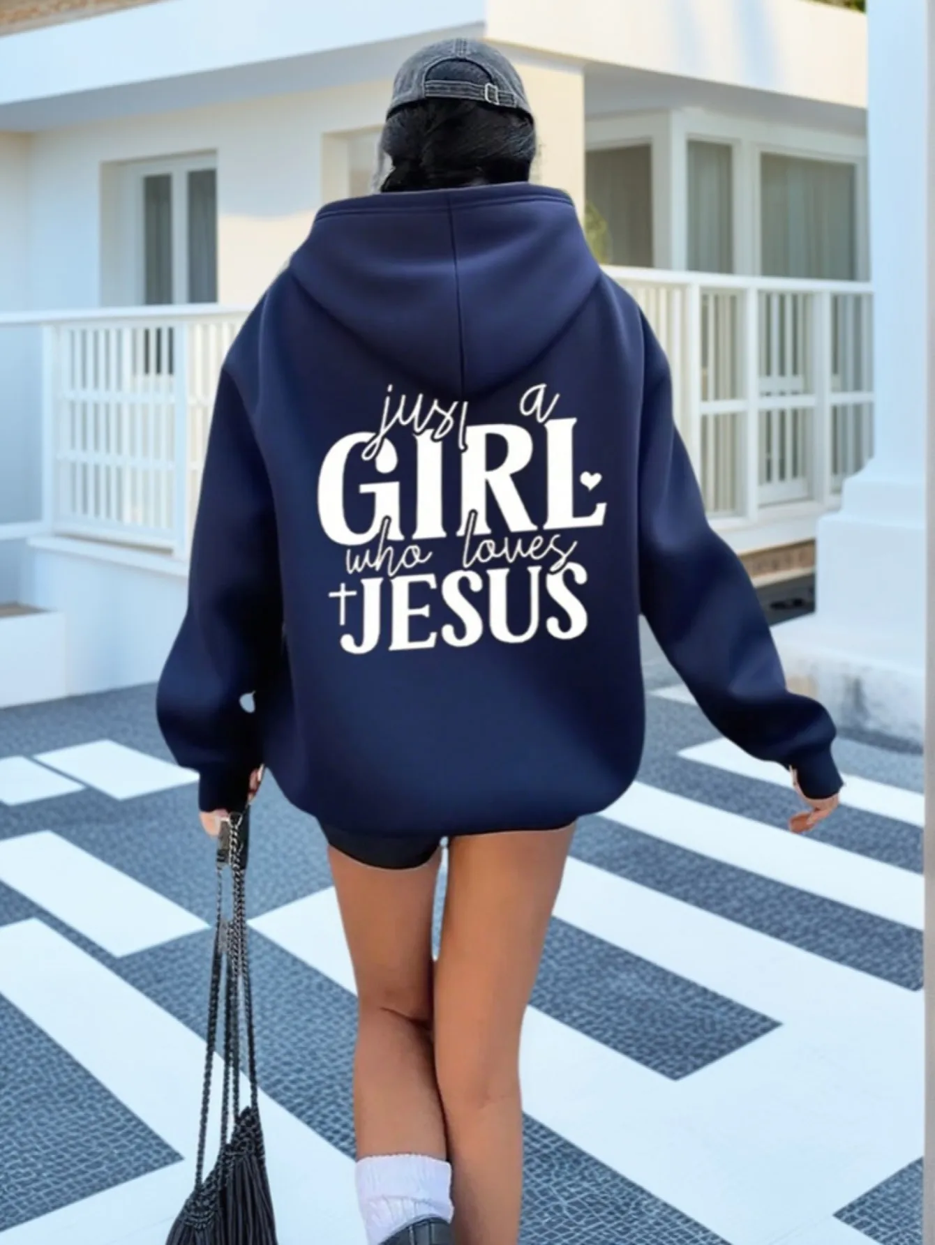 

Женская толстовка оверсайз с капюшоном и графическим принтом, с мягкой термоизоляционной подкладкой для осени и зимы