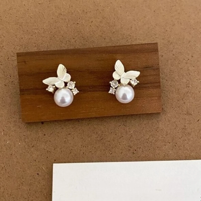 優しいフレンチスタイルの輝くダイヤモンドパールイヤリング、女性用、軽やかな高級感、ハイエンドイヤリング、絶妙なイヤリング