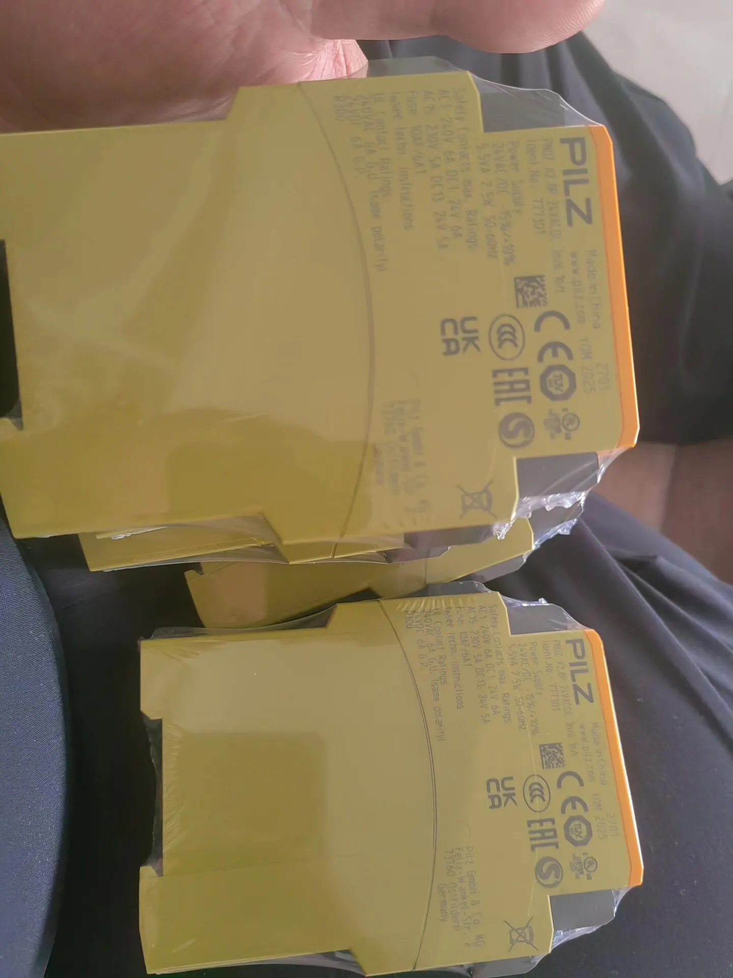 Pilz Pilz 777301 safety relay, imported with original equipment,