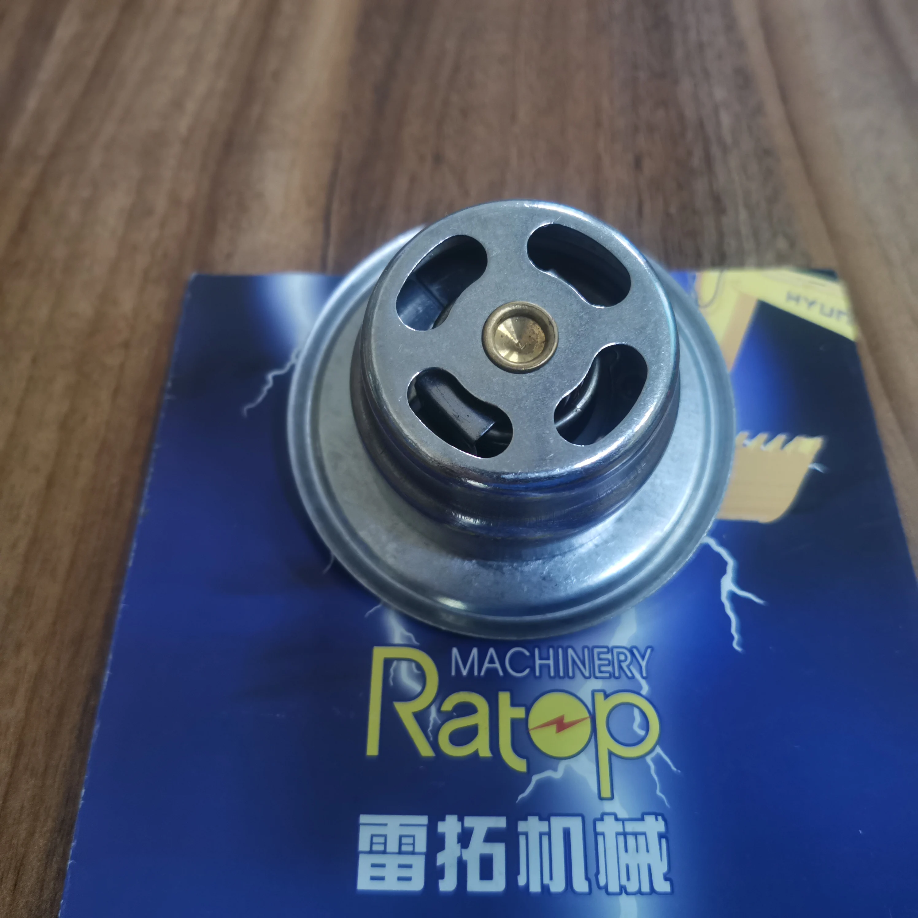 Dieselmente Onderdelen Thermostaat 1118010 111-8010 voor Caterpillar Motor C9 3304 3306