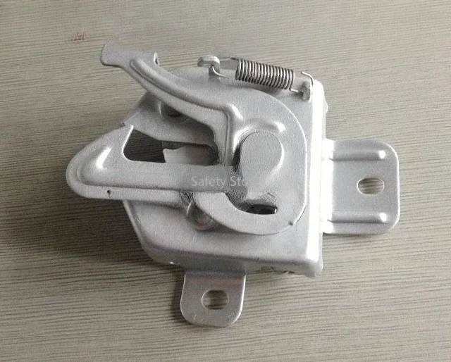 Suitable for Changan Suzuki Tianyu SX4 Shangyue Rui ride hood lock engine hood lock engine hood lock