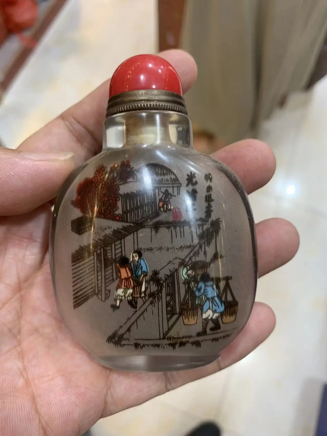 

Rare Qing Dynasty CHINESE Old Painting inside the glass SNUFF BOTTLE,Production life of the Qing dynasty,Free shipping