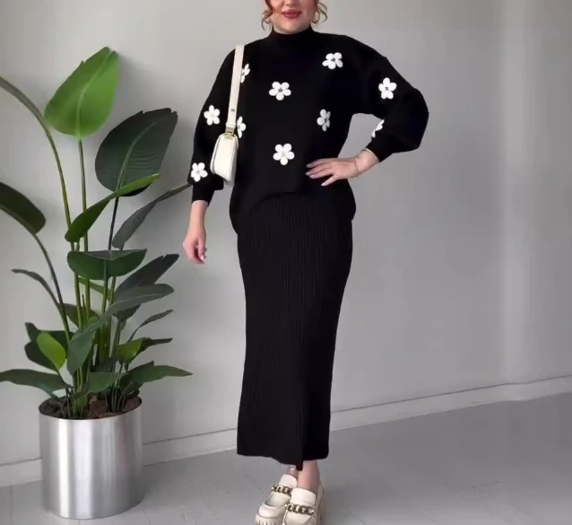 New Autumn Flower Embroidered Long Sleeved Clothes and High Waisted Knitted Long Skirts In Stock, Hot Selling Sets for Women