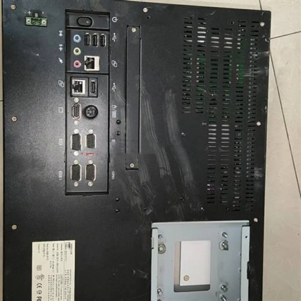 

Industrial computer PPC-L157T