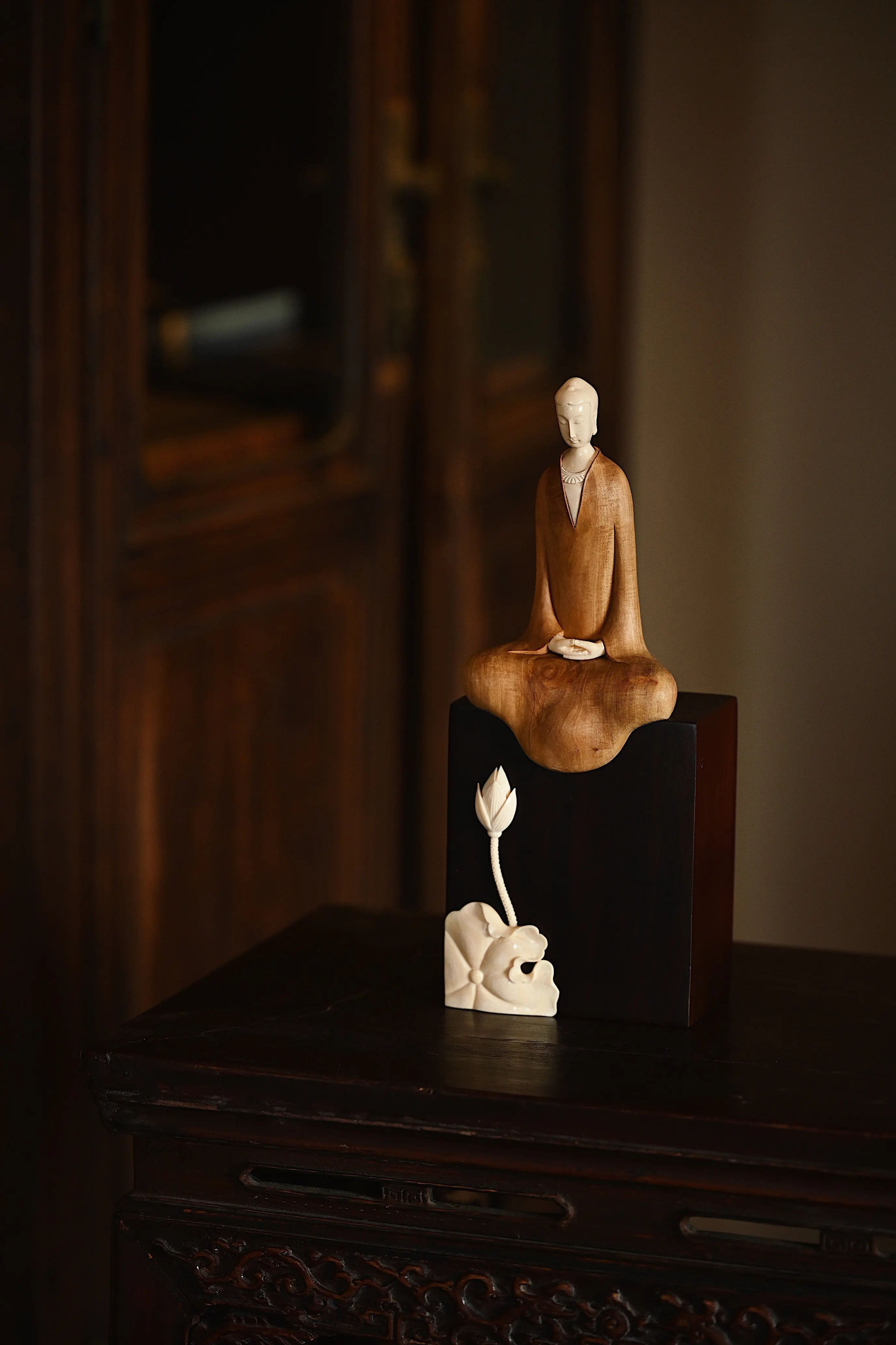 Buddha wood carving cultural and play collection handicrafts decoration gifts