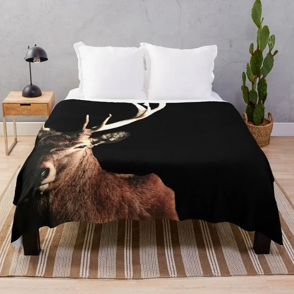 

Buff Deer - Lindy Focus Icon Throw Blanket All Weather Soft Throw Blanket for Sofa