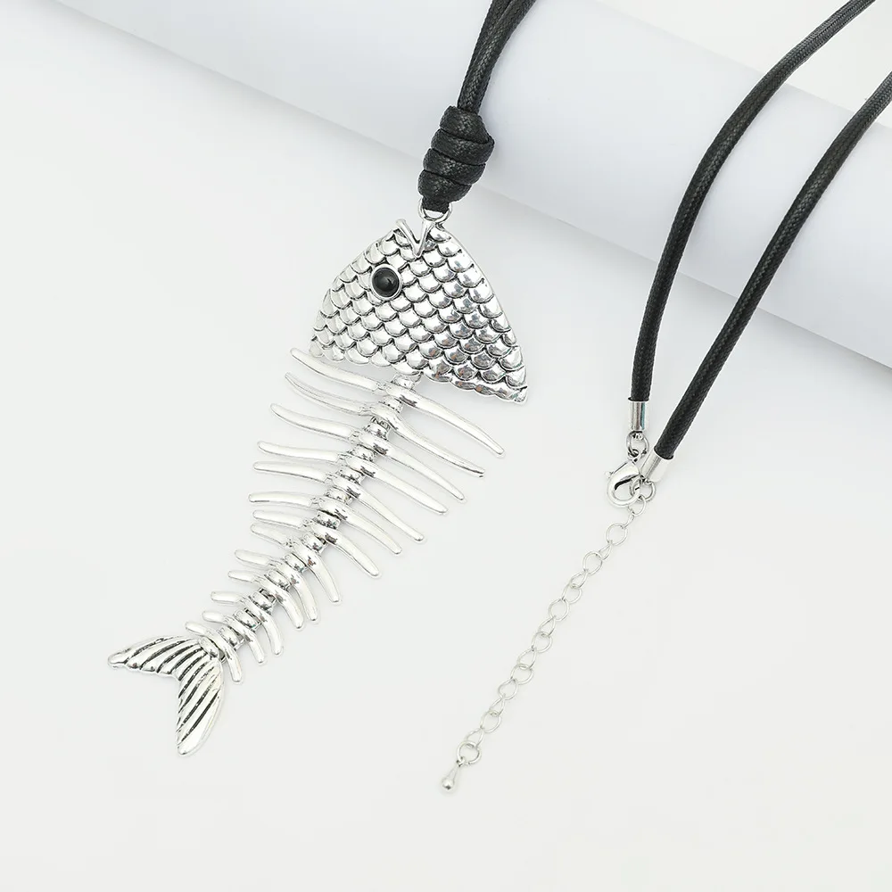 New in Gothic Necklace with Silver Color Fish Bone Suspension Pendant Vinatge Valentines Day Jewelry for Women Accessories 2023