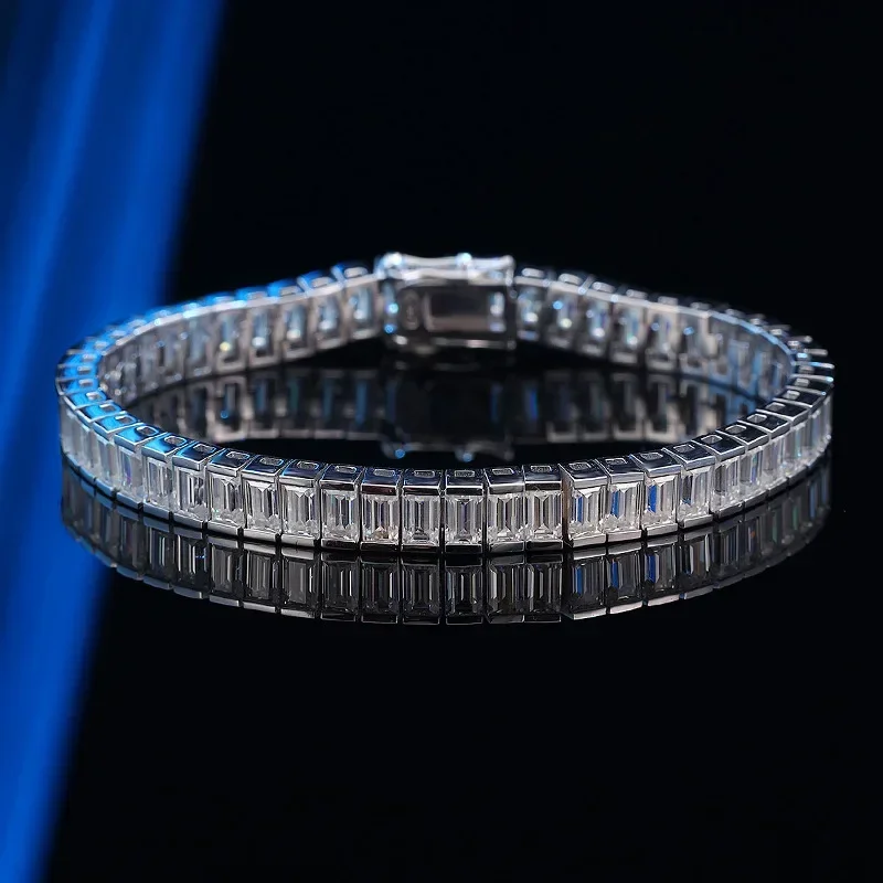 Briex Jewelry Luxury Solid Platinum PT950 Women's 0.4 karat Moissanite Diamond Emerald Bracelet Simple and Generous