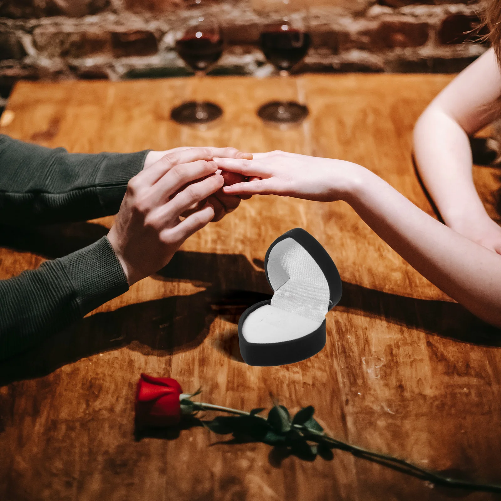 6Pcs Heart Shaped Ring Box Small Portable Ring Organizer for Wedding Engagement Proposal Jewelry Storage Gift Earring Box Gift