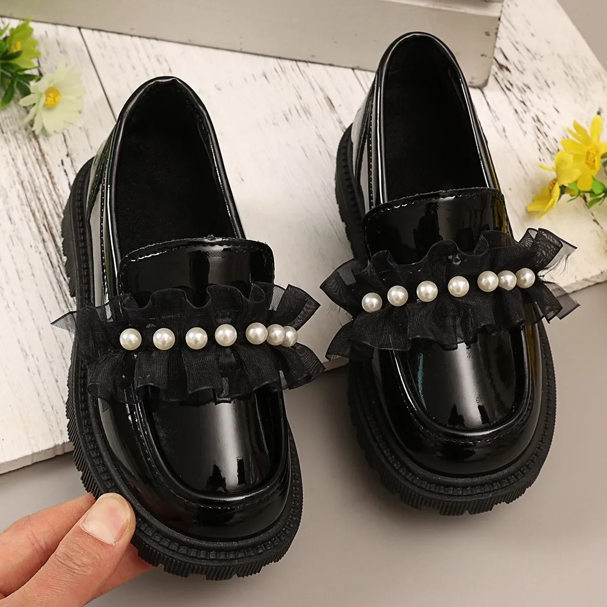 

2025 Spring Autumn New Girls Leather Shoes Lace Beading Elegant for Kids Flat Shoes Slip-on Children Princess Shoes Round Toes