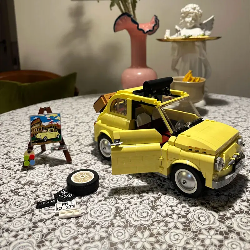 

960PCS Creative Fiat 500 Car Building Blocks Classic Yellow Retro Vehicle Model Assemble Vehicle Bricks Toys For Boys Kids Gift