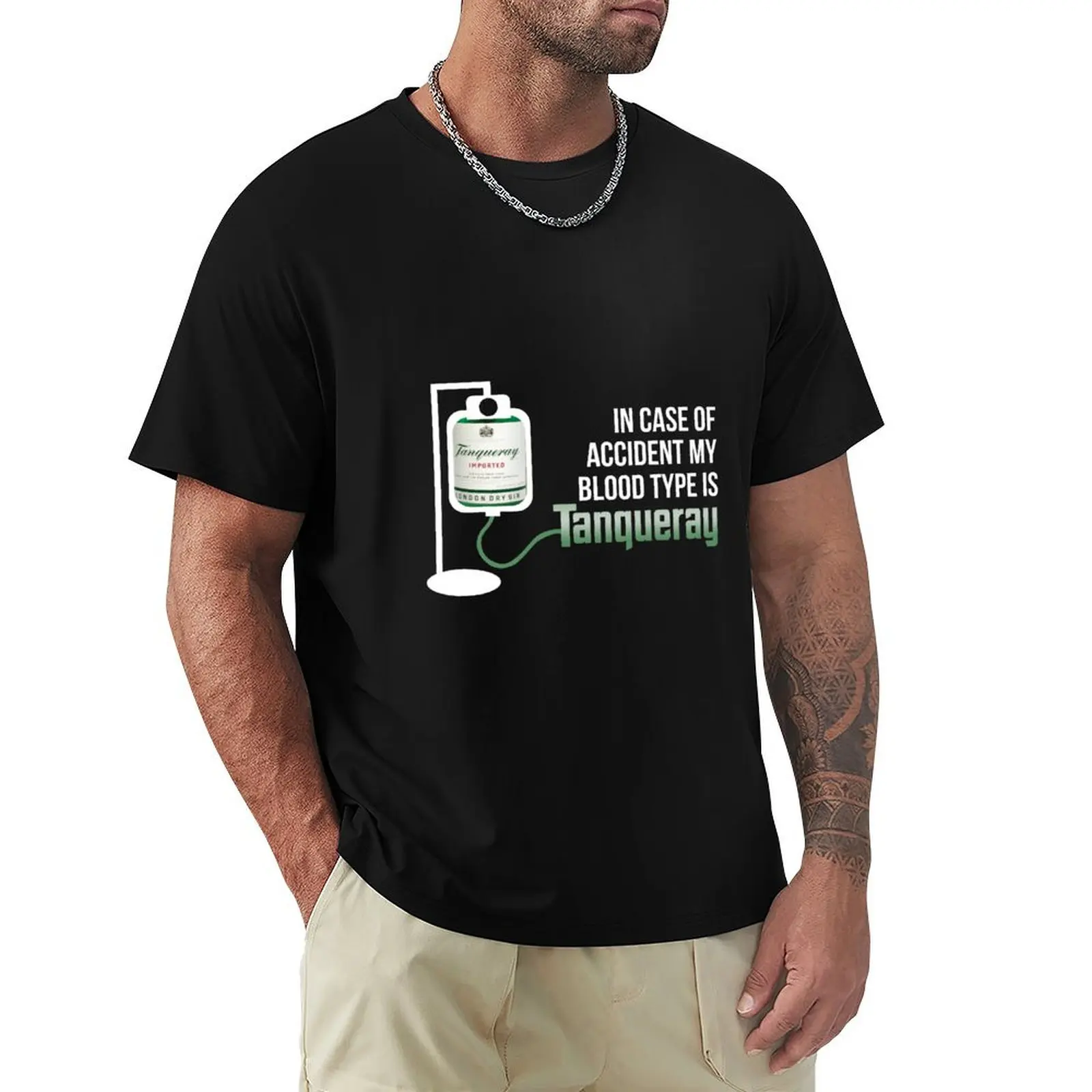 En caso de accidente, mi grupo sanguíneo es Tanqueray, camiseta roja svg, camisetas para hombre, regalo divertido para papá, camiseta, extensor de camiseta, camiseta