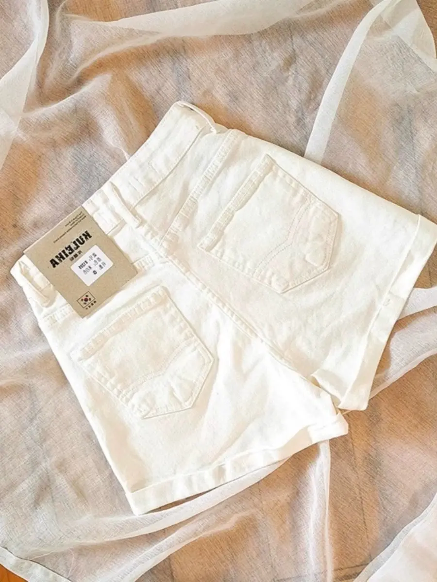 

High Waist White Denim Shorts Women Loose Slimming Hot Pants Spring 2026 New Style Black A-Line Hot Pants Ladies Jeans