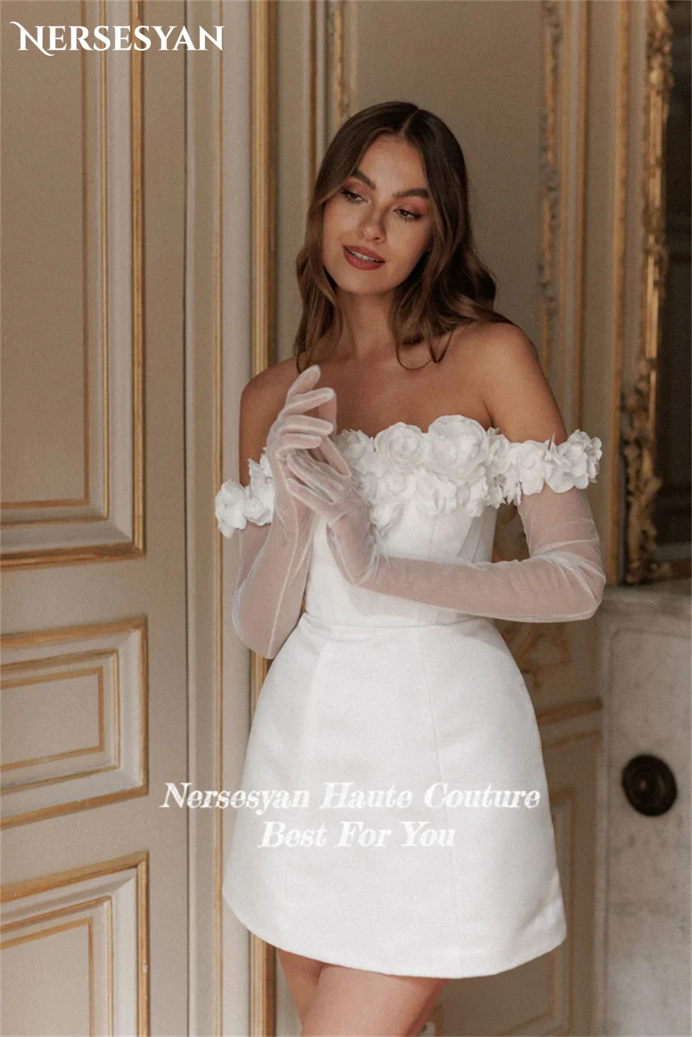 Nersesyan Vintage 3D Flowers Wedding Dresses Off Shoulder A-Line Mini Pure Bridal Gowns Backless Lace Up Back Bride Dress Satin