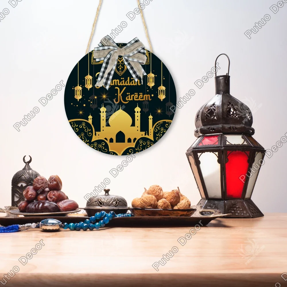 Putuo Decor Ramadan Kareem Round Wooden Hanging Sign Decor with a Bow Tie, Wall Decor for Home Dinner Room Kitchen,Ramadan Gifts