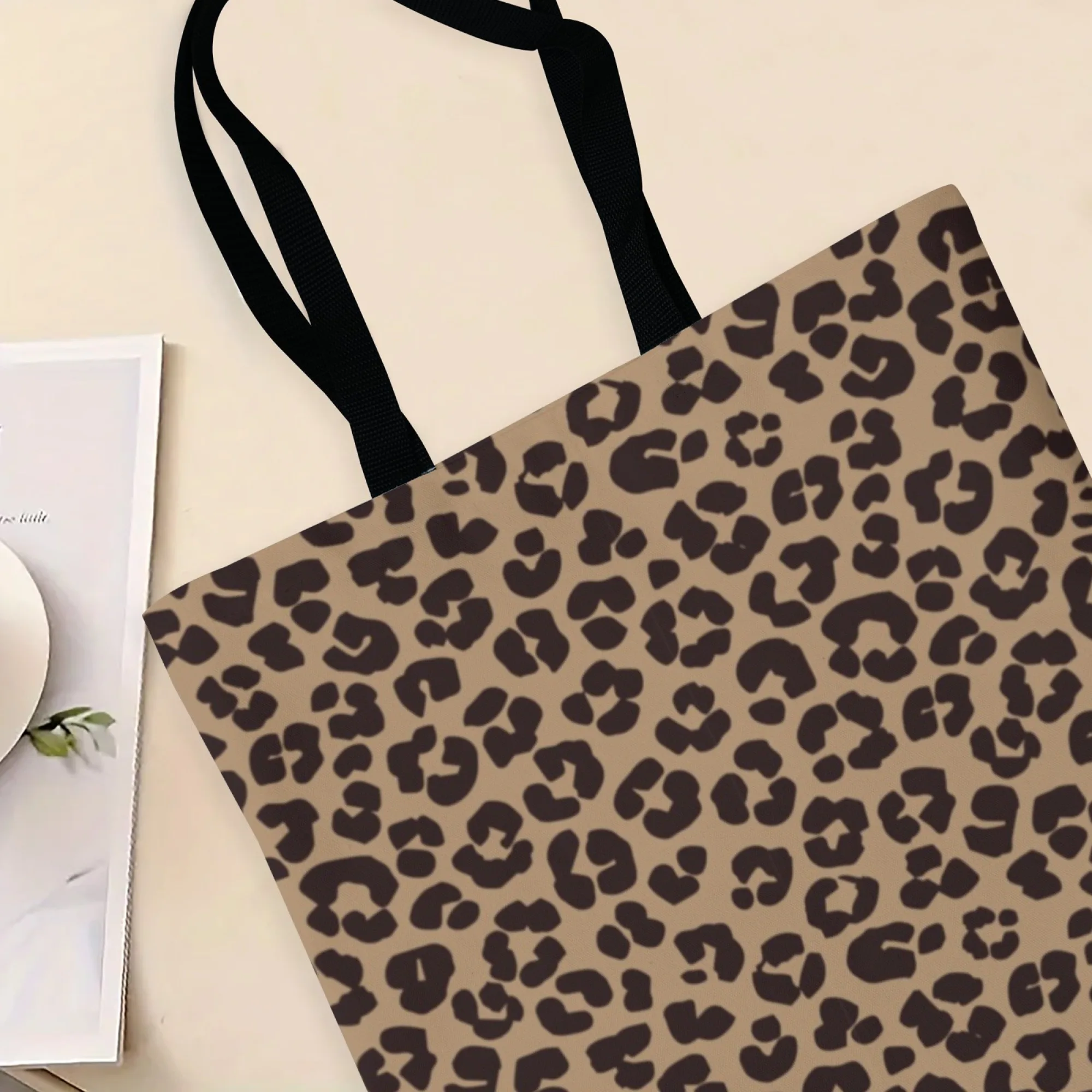 Borsa tote in tela di tendenza alla moda in stile coreano Borsa a tracolla con stampa leopardata per le donne perfetta per gli appassionati di tendenza Pendolarismo quotidiano