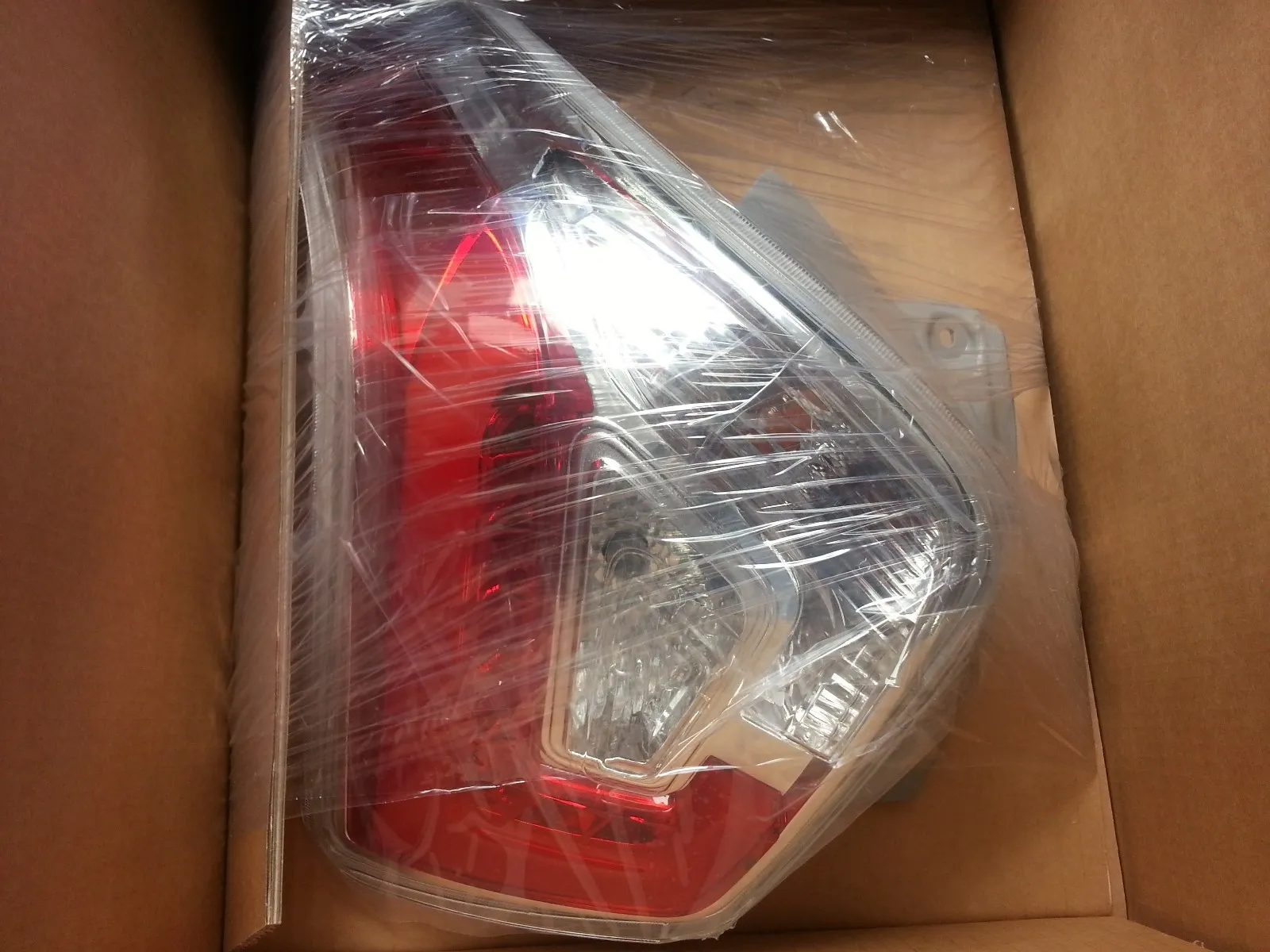 Rear Combi Lamp LH for Ssangyong TIVOLI 2015~2019 #8360135000