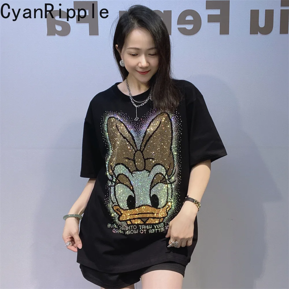 

Универсальная новая весенне-летняя свободная футболка с коротким рукавом, модный пуловер с круглым вырезом и мультяшным принтом, украшенный стразами, удлиненная повседневная футболка