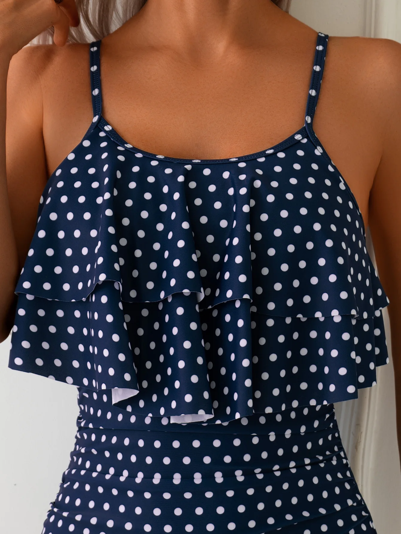 2025 New Ruffled Monokini Women's Slimming One-Piece Swimwear Cover Up for Beach & Hot Spring Sexy Sling Bodysuit Swim Beachwear