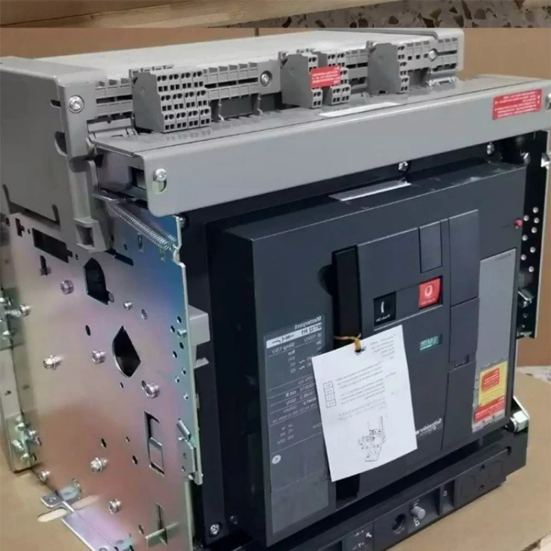 ชุดหน่วยวัดแรงดันต่ำแบบหน่วงเวลาของแบรนด์ชไนเดอร์ของแท้ใหม่เอี่ยม ปรับได้ 200-250V DC/AC รุ่น P033682/P033683