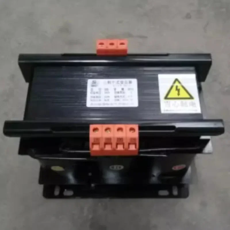 SBK/SG-2KVA three-phase dry-type transformer 380 V/220V