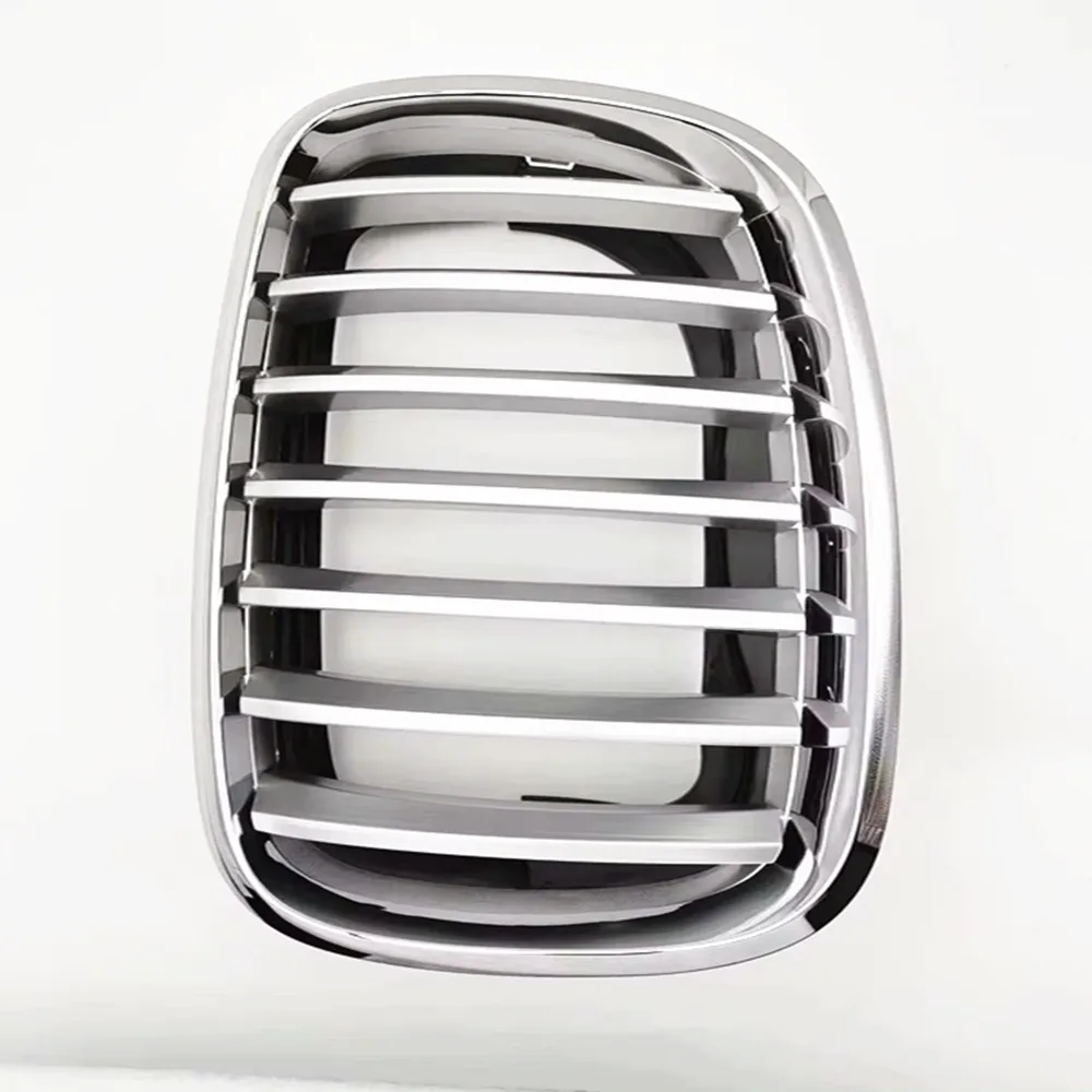 The Front Bumper Grille  for The E70 X5, E71 X6 51137185223 51137185224