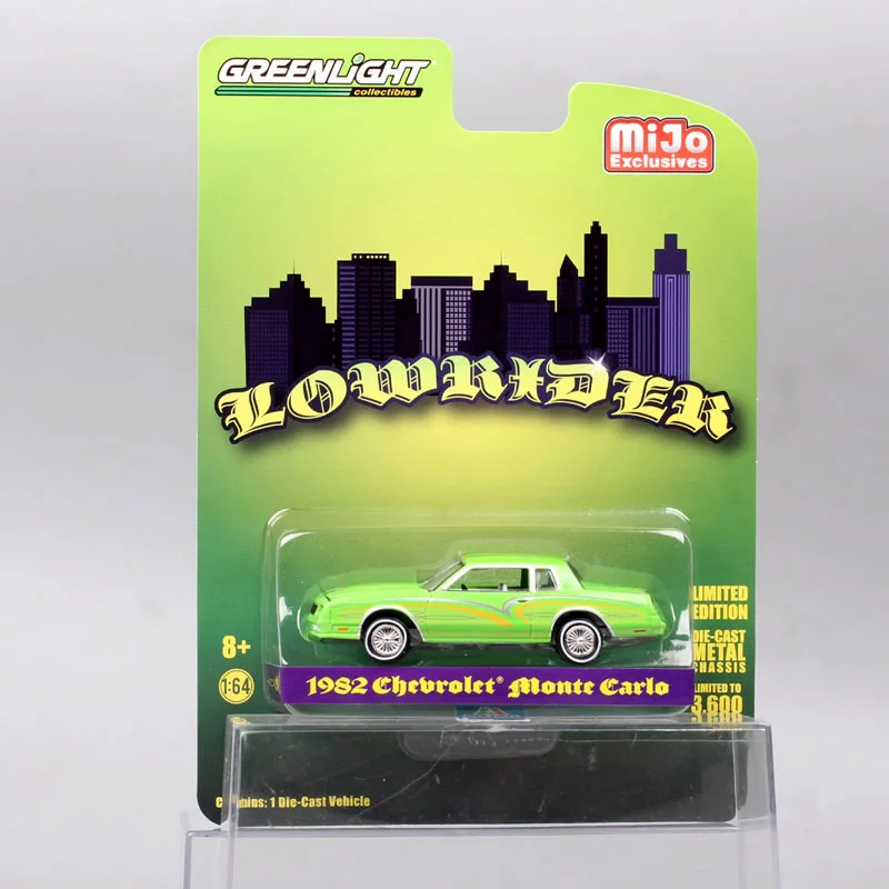 1/64 escala clásico 1982 Chevrolet Monte Carlo Lowrider MiJo modelo Diecast coche vehículos de juguete luz verde coleccionable verde