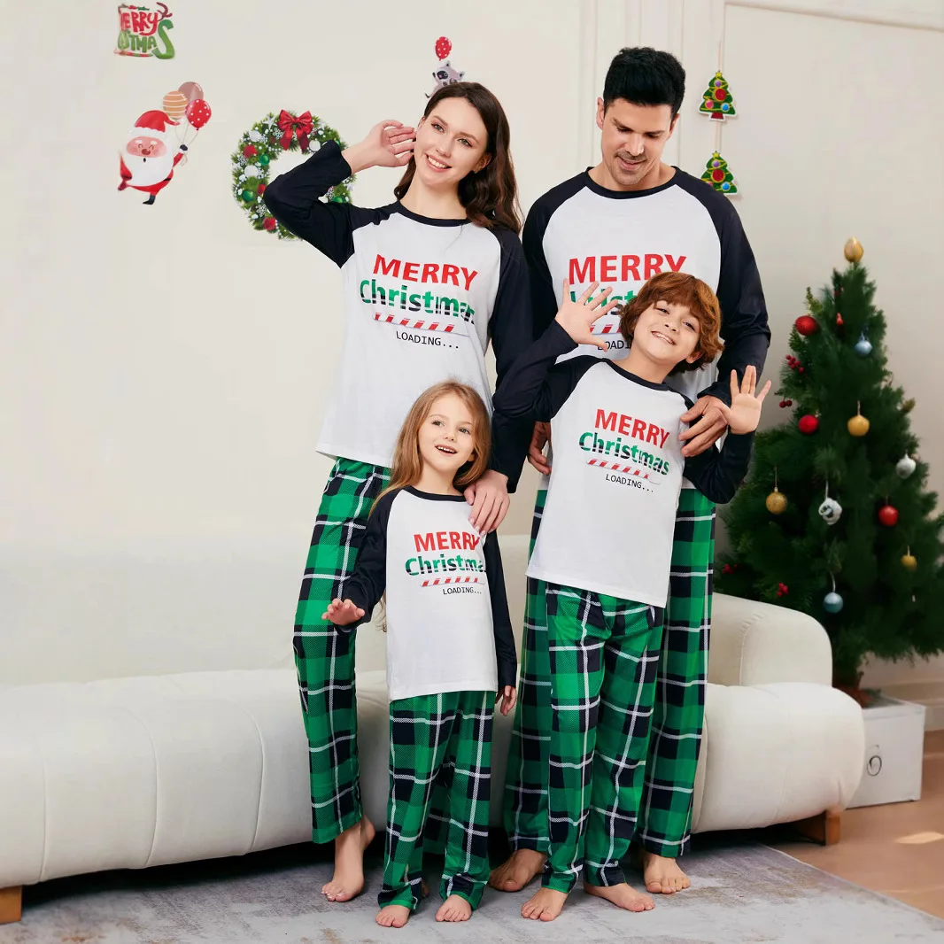 

2025 New Christmas letter printed long-sleeved home wear, children's and adult parent-child set, Christmas and New Year clothing