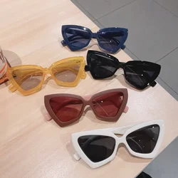 Lunettes de soleil œil de chat pour femmes, lunettes carillon féminines, monture irrégulière de luxe, lunettes de soleil populaires, résistantes aux ultraviolets, nouvelle mode