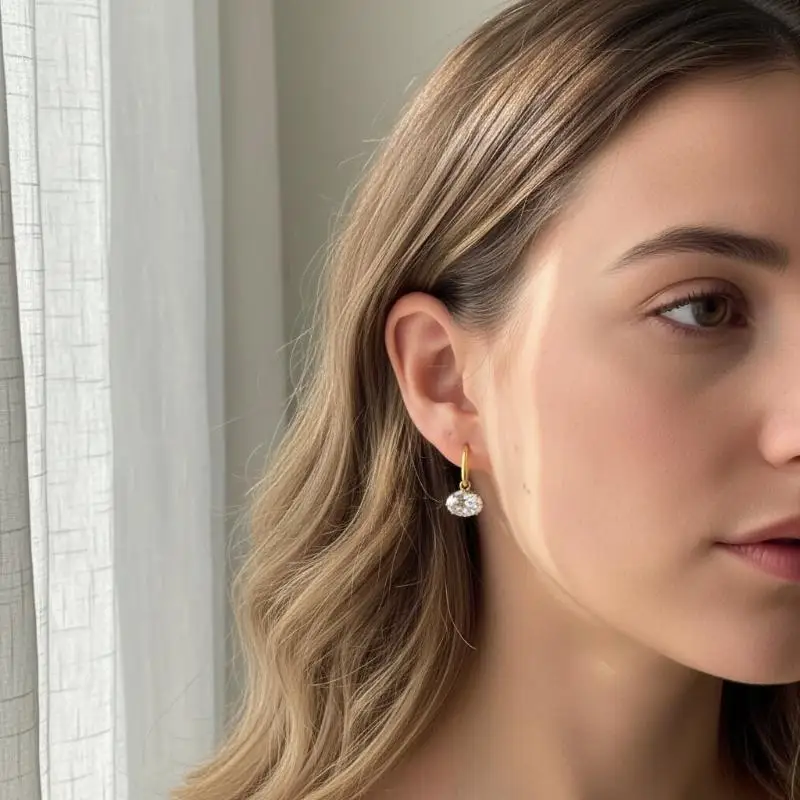 Oval Diamond Pendant Earrings Fresh Elegant Simple Drape Design High-End Fashion Jewelry for Women Daily Party Wear